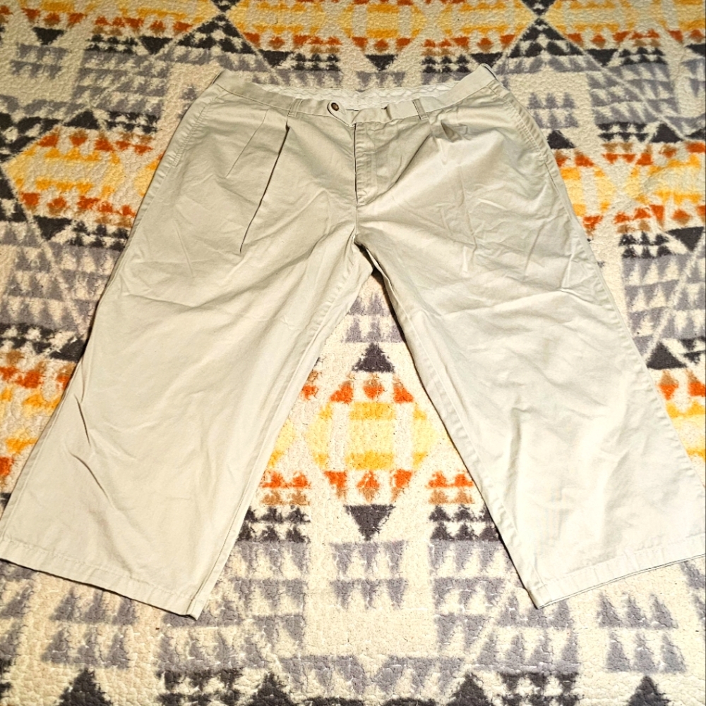 Gary Player pleated chinos/khakis Size 44